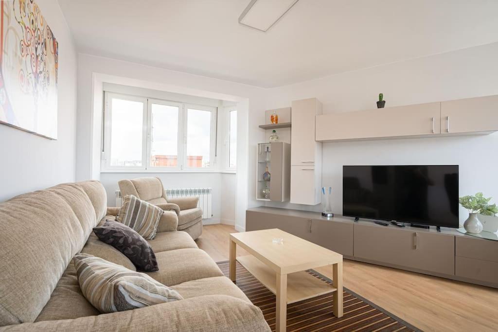 Myhousespain - Moderno Piso Frente Al Mar Хіхон Екстер'єр фото