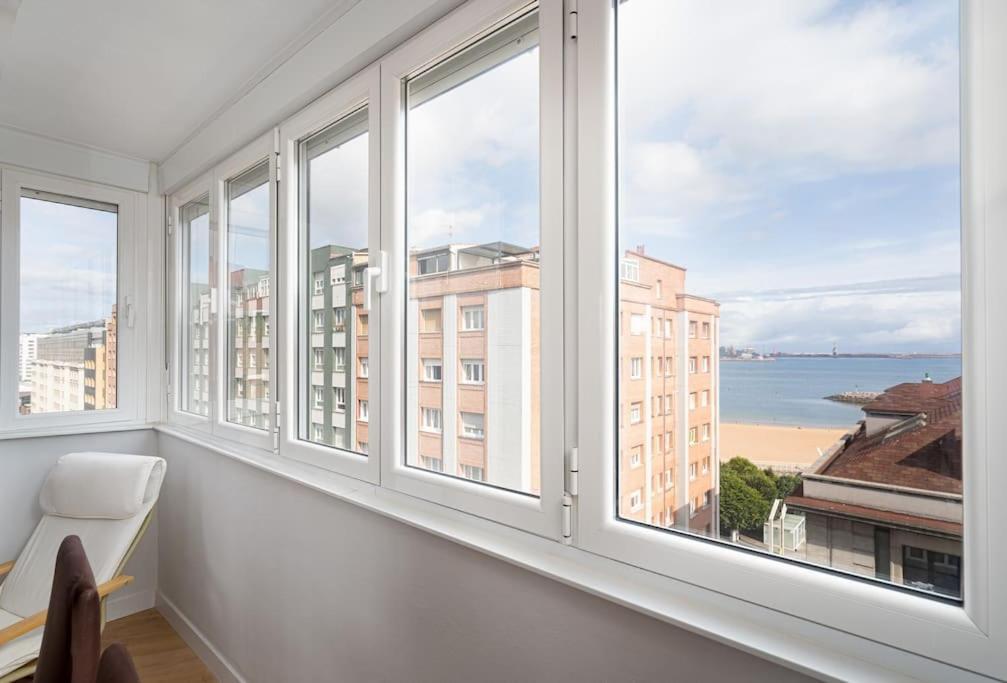 Myhousespain - Moderno Piso Frente Al Mar Хіхон Екстер'єр фото